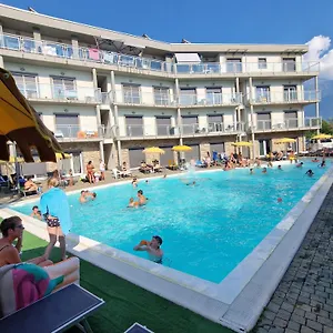 https://residence-alessandra.it-lombardy.com